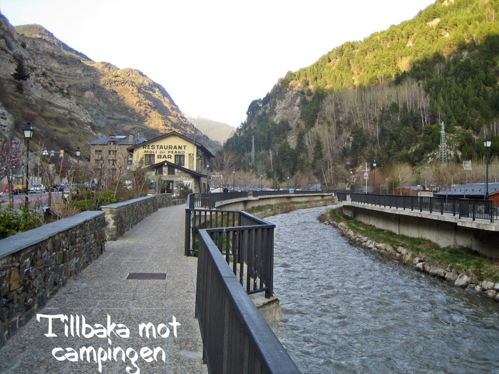 018 Tillbaka Mot Campingen