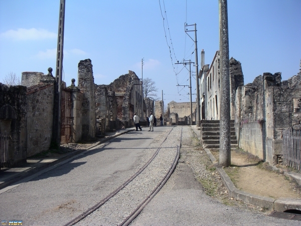 030410 Frankrike, Oradour-Sur-Glane