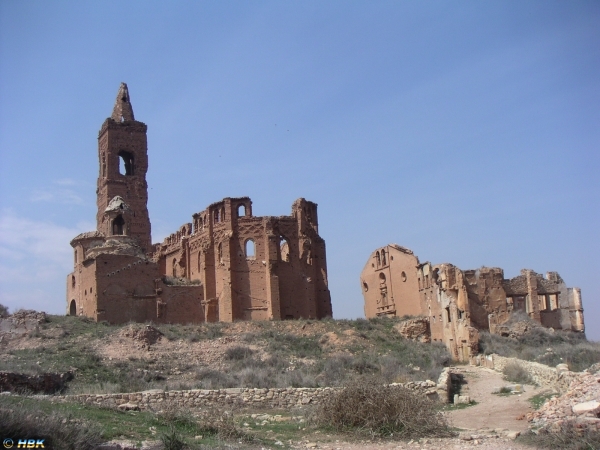 050406 Spanien, Belchite ruinstaden.
