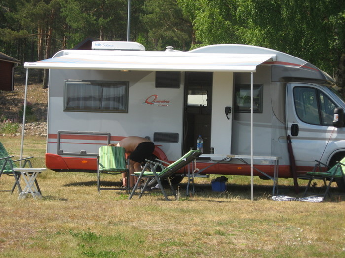 Bilder På Dogge Och Husbilen