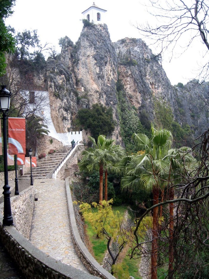 Spanien